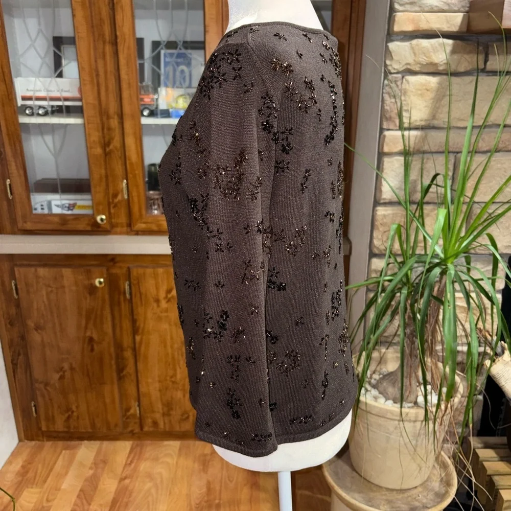 CARMEN MARC VALVO COLLECTION SIZE LARGE BROWN 3/4 SLEEVE EMBELLISHED TOP - Picture 3 of 4